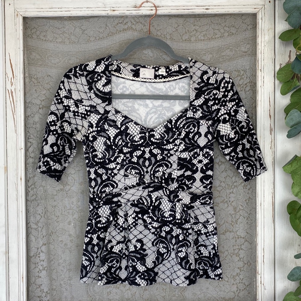 Anthropologie Postmark Leia Lace Print Peplum Top
